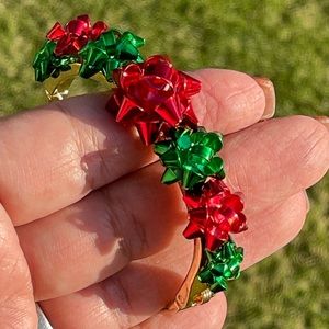 Betsey Johnson Gift Wrap Bows Bracelet
